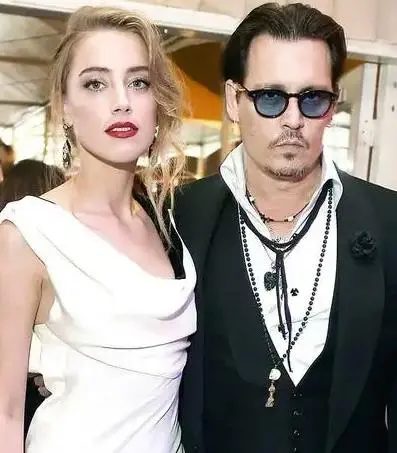 德普大战希尔德全纪实：庭审风暴重现，真相何在？名人私事大揭秘